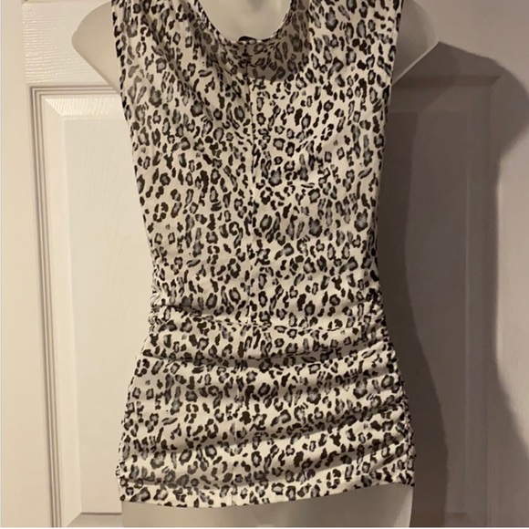 Bundle of tops - Picture 7 of 9